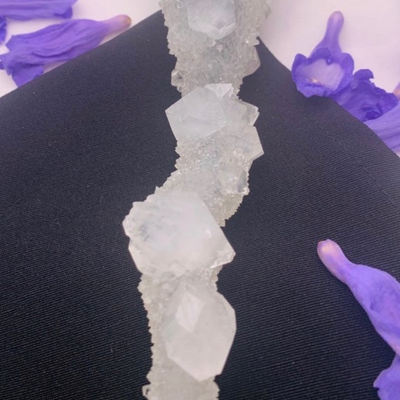 SOLD- Crystal Fairy Wand Apophyllite 5 x 2 x 1.5 - Picture 5 of 6